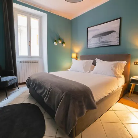 Il Cortiletto Free Taxi From To Train Station